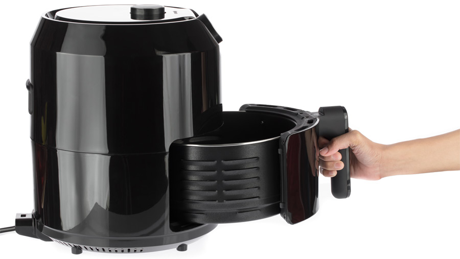 Man holding air fryer